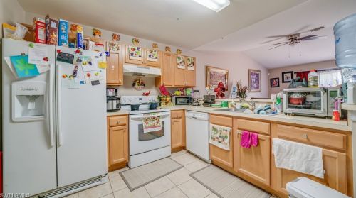 4608 Golfview Blvd, Lehigh Acres FL 33973-6000 exterior