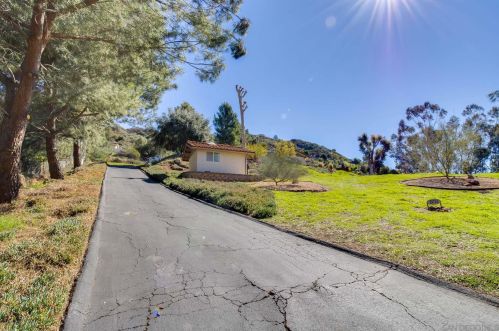26753 Broadway, Escondido, CA 92026-8312