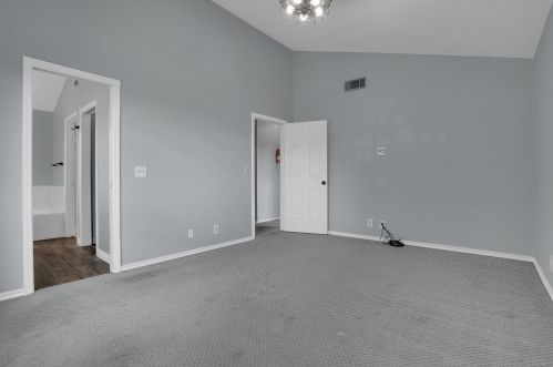 613 Tahoe St, Manteca CA  95337-6860 exterior