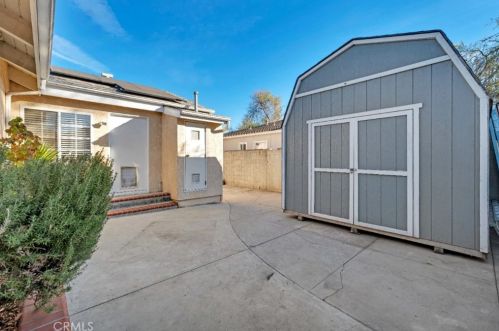 6229 Klump Ave, North Hollywood CA  91606-4213 exterior