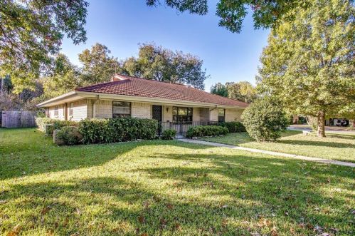 4900 Granite Shoals Ave, Fort Worth, TX 76103-1212