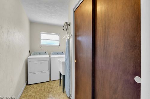 1803 15th St, Cape Coral FL  33990-3860 exterior