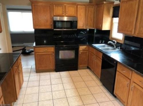 14 Lawnwood Ave, Fredon, NJ 07860-2107
