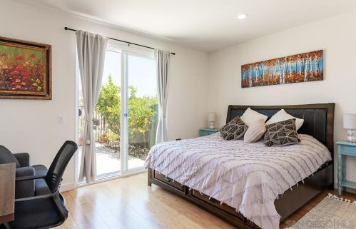 6962 Feldspar Pl, Carlsbad CA  92009-5212 exterior