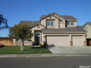 1921 Ester Marie Ave, Hughson, CA 95326-9687