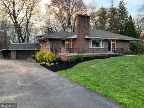 117 Cherry Ave, Collegeville, PA 19426-2132