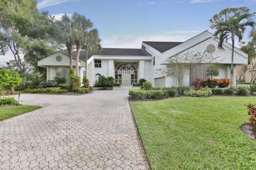 3391 Oaklake Ct, Bonita Springs, FL 34134-2668