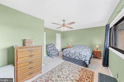 200 Canterbury Ct, East Windsor NJ 08520-5509 exterior