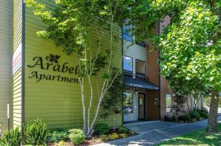 10321 Meridian Ave, Seattle WA  98133-9489 exterior