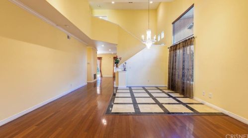 15728 Leadwell St, Van Nuys CA 91406-2537 exterior