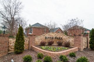 7612 Hansrote Ct, Nashville, TN 37221-4672