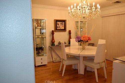 11803 Casimir Ave, Hawthorne CA  90250-1994 exterior