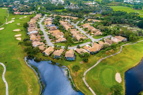 409 Jefferson Cir, Fort Pierce, FL 34986-2118