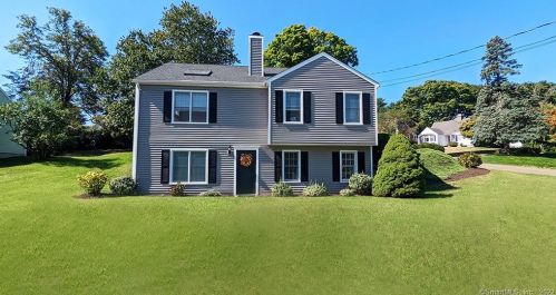 18 Arden Rd, Bridgeport, CT 06611-4437
