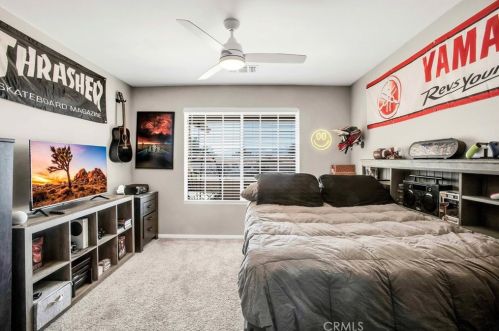 7645 Victoria Ave, Yucca Valley CA  92284-6152 exterior