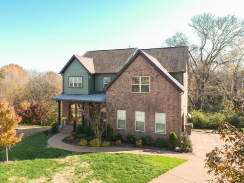 140 Shorecrest Cir, Hendersonville, TN 37075-4867