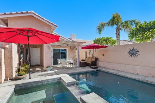 53360 Avenida Juarez, La Quinta CA  92253-3495 exterior