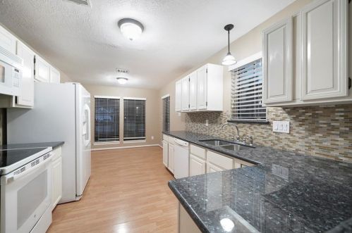 5427 Creek Shadows Dr, Humble, TX 77339-1220