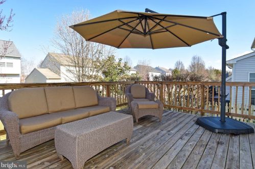 14276 Town Commons Way, Gainesville VA  20155-1497 exterior