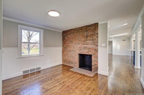 44 Randecker Ln, Kensington CT  06037-1134 exterior