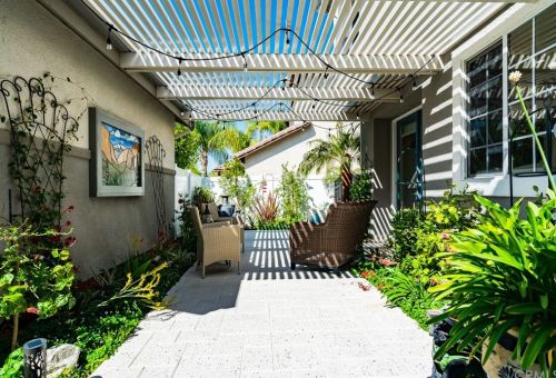 32418 Magenta Ct, Temecula CA  92592-3876 exterior