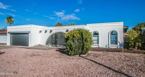 4808 El Caminito Dr, Glendale, AZ 85302-6415
