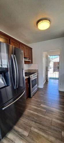 943 Olive St, Colton CA  92324-2560 exterior