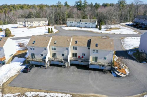 22 Scott Ln, Sandown, NH 03873-2139