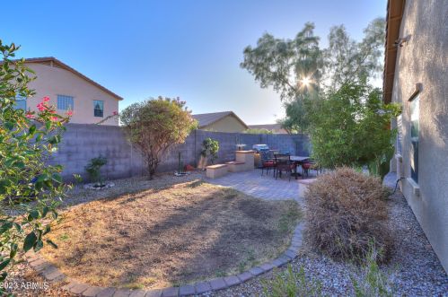 1325 Linda Dr, Casa Grande AZ  85122-3352 exterior