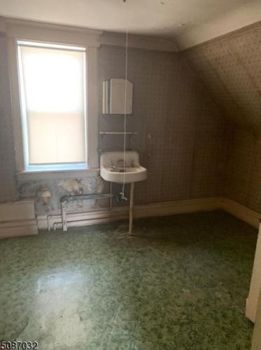 116 Watson Ave, East Orange NJ  07018-3306 exterior