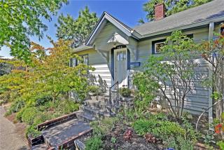 3616 Brandon St, Seattle, WA 98126-2842