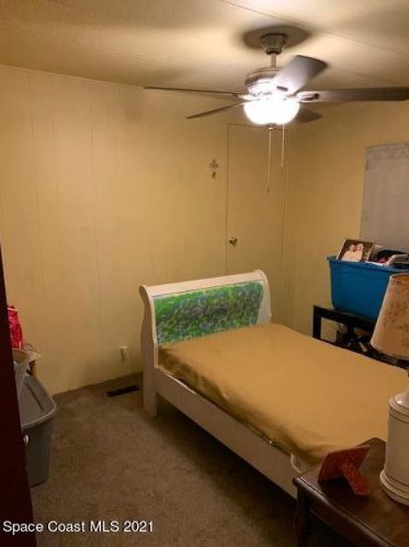 1085 Wren Cir, Sebastian FL  32976-7510 exterior