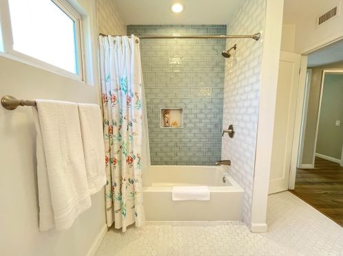 3545 El Caminito, Glendale CA 91214-1713 exterior