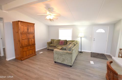 3234 Lodge Dr, Sunny Hills FL  32428-5657 exterior