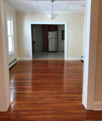 38 Colley St, Waterbury, CT 06708-2605