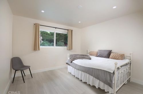 1630 Virden Dr, Glendale CA  91208-2722 exterior