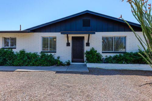 2209 Everett Dr, Phoenix AZ  85022-4109 exterior