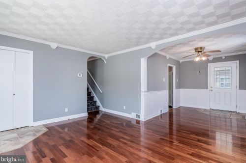 119 Henry Rd, West Enola, PA 17025-2157