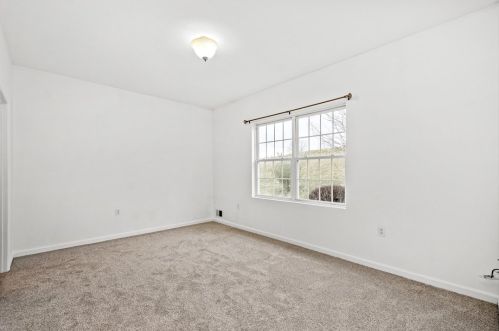 323 Saddlebrook Rd, Gibsonia PA  15044-7809 exterior