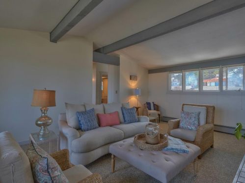 1136 Beacon Ave, Del Monte Park CA  93950-2106 exterior