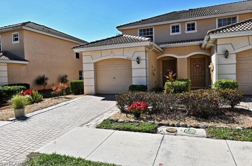 8580 Athena Ct, Lehigh Acres, FL 33971-3752