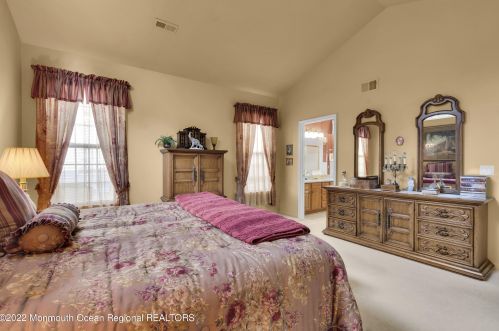 88 Enclave Blvd, Lakewood NJ  08701-5783 exterior