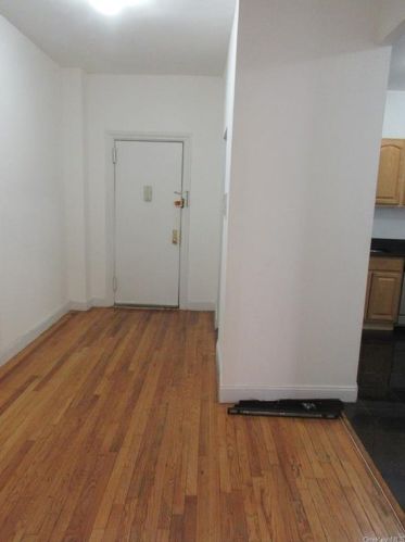 1803 Riverside Dr, New York NY 10025-6136 exterior