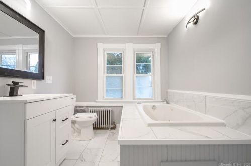 60 Morgan St, United States Coast Guard Ac CT  06320-2613 exterior