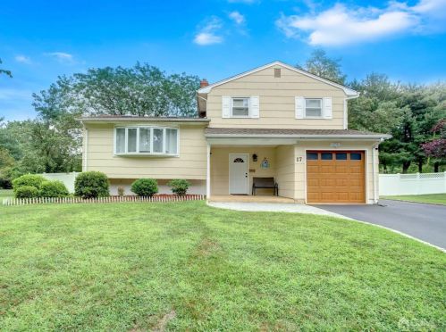 17 Churchill Rd, East Brunswick, NJ 08816-3965