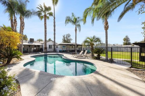 10000 Glenn St, Bakersfield CA  93312-2763 exterior