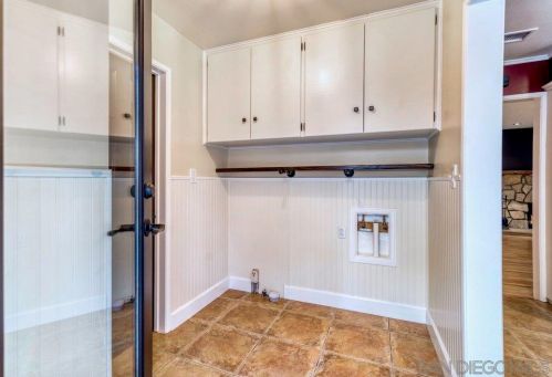 6034 Lancaster Dr, San Diego CA 92120-4537 exterior