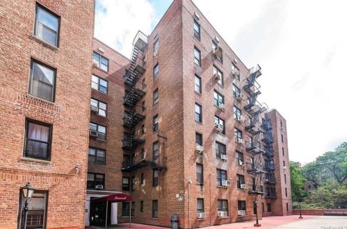 83-75 Woodhaven Blvd, Jamaica, NY