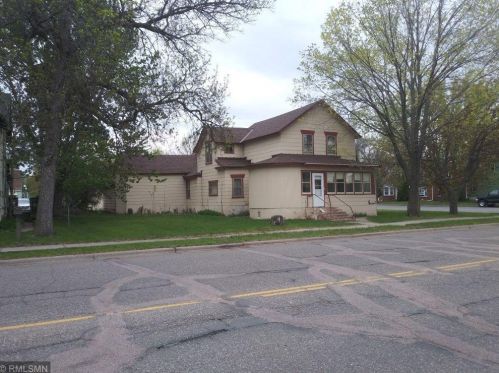 115 4th St, Little Falls, MN 56345-1324