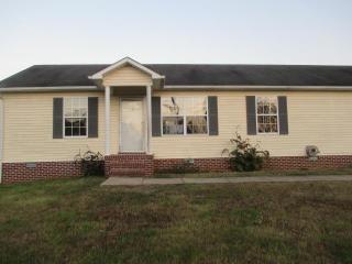 201 Canova Dr, Shelbyville, TN 37160-3049